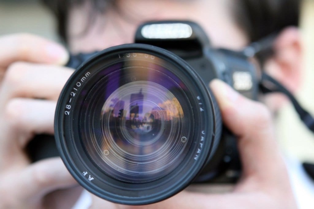 Capturer l'instant : techniques avancées en photographie urbaine